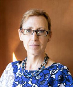 Photo de la conseillère juridique principale de l'Unité des services juridiques, Marie Bourry.